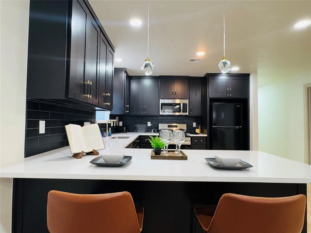 Photo 4 — 2220 NE 18th Street, Oklahoma City, OK 73111