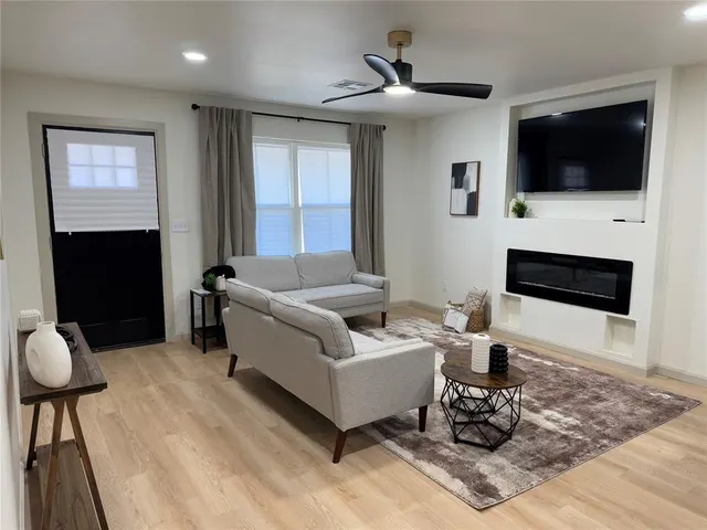 Photo 7 — 2220 NE 18th Street, Oklahoma City, OK 73111