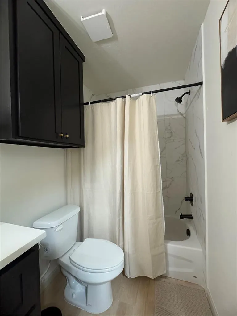 Photo 9 — 2220 NE 18th Street, Oklahoma City, OK 73111