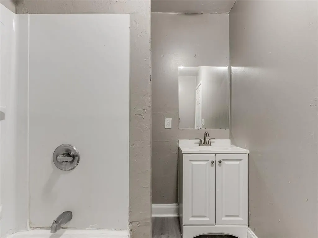 Photo 11 — 4218 SW 31st Street, Oklahoma City, OK 73119
