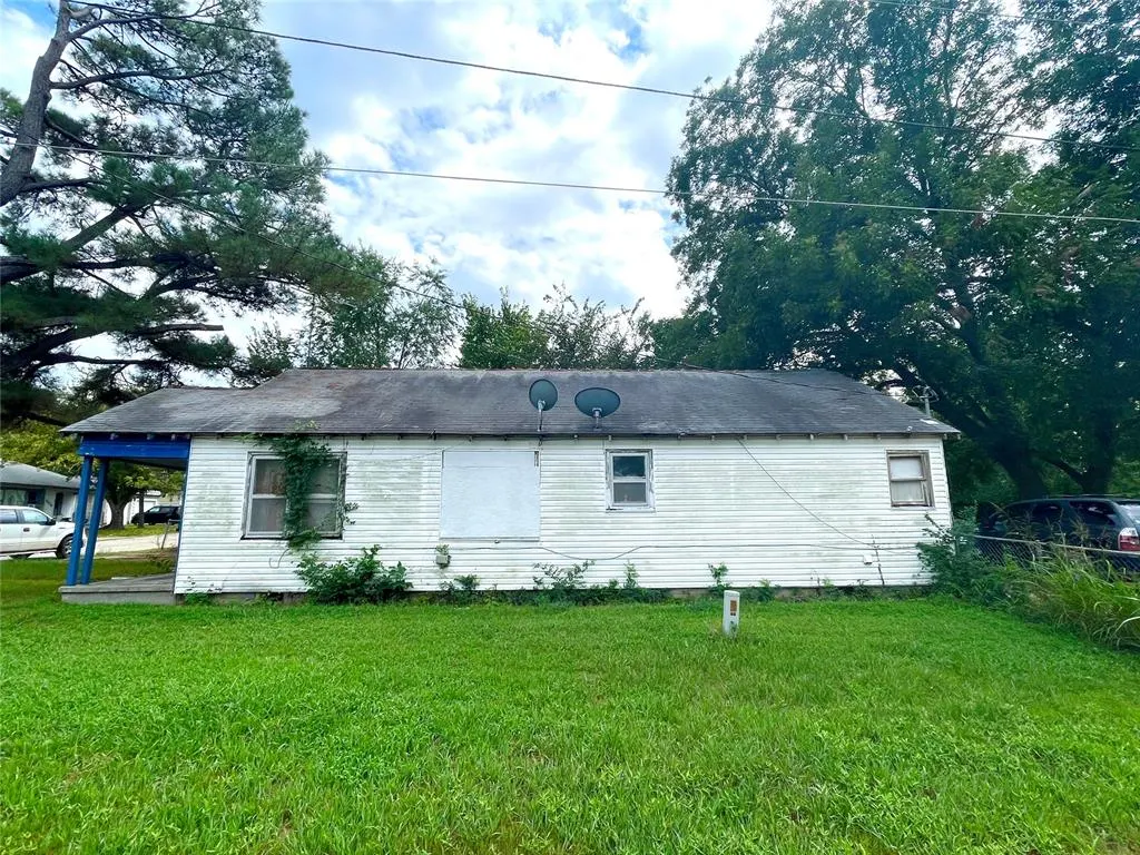 Photo 3 — 1349 Roosevelt Street, Seminole, OK 74868