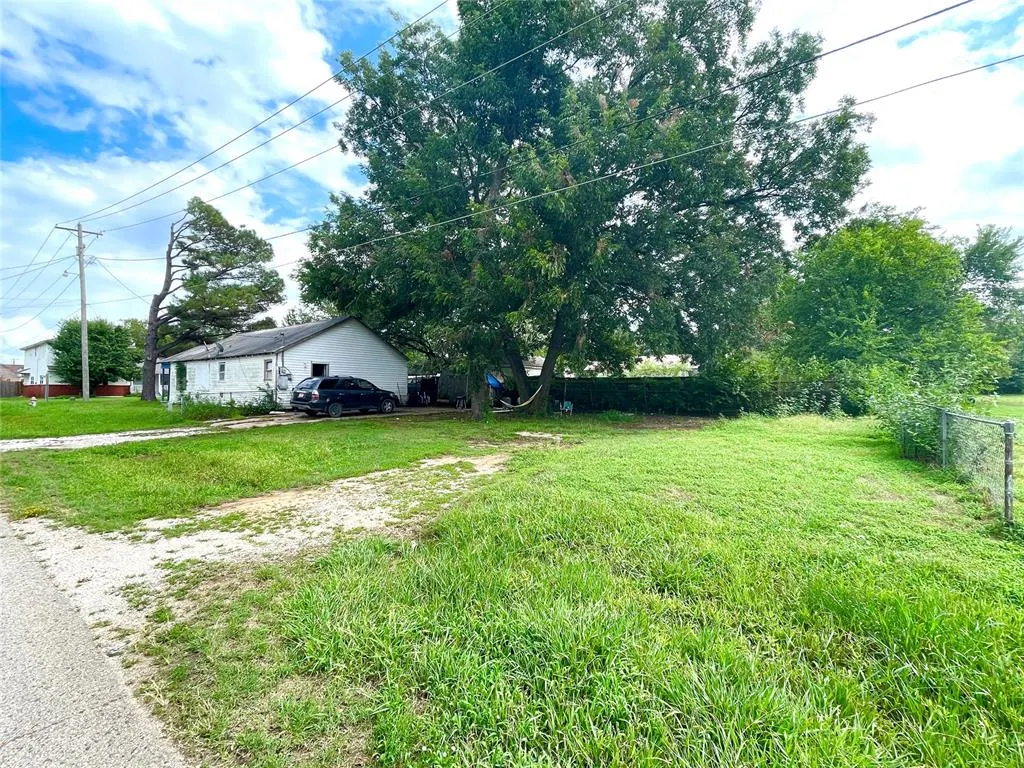 Photo 5 — 1349 Roosevelt Street, Seminole, OK 74868
