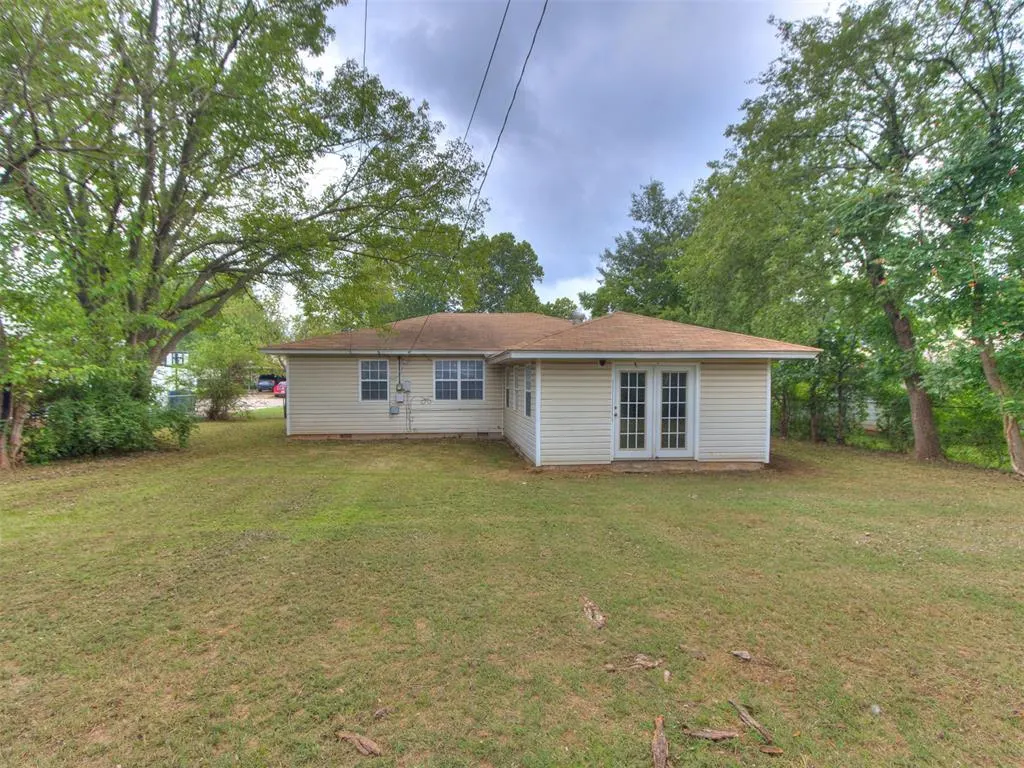 Photo 37 — 803 N Sharon Street, Tecumseh, OK 74873
