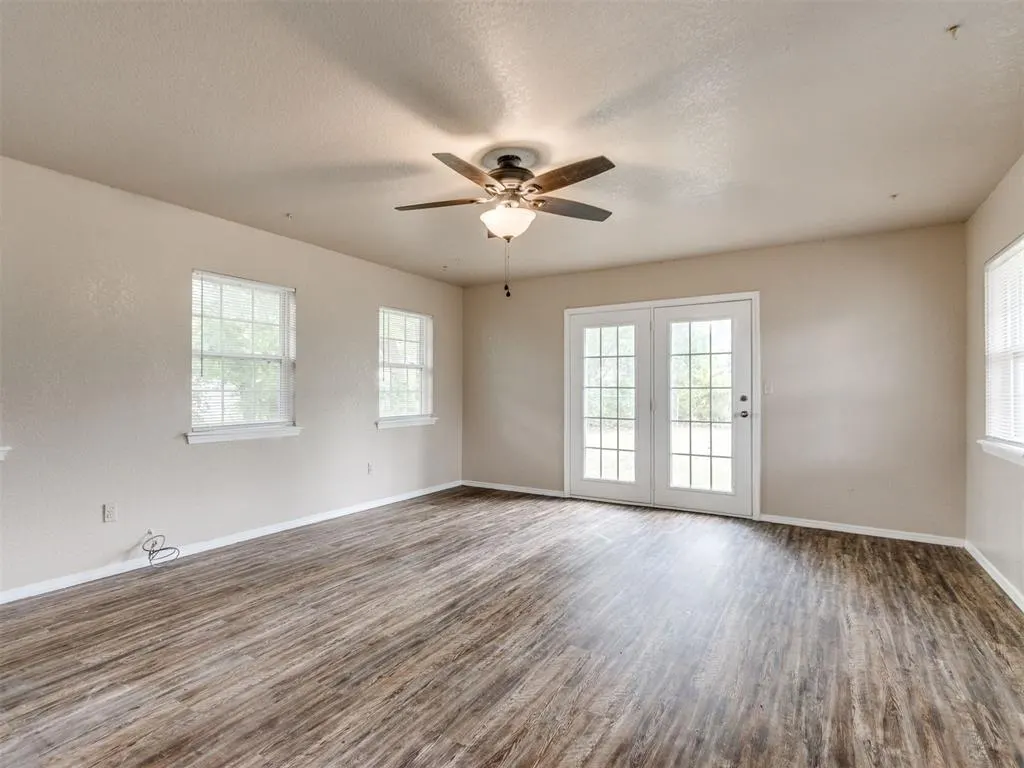 Photo 11 — 803 N Sharon Street, Tecumseh, OK 74873