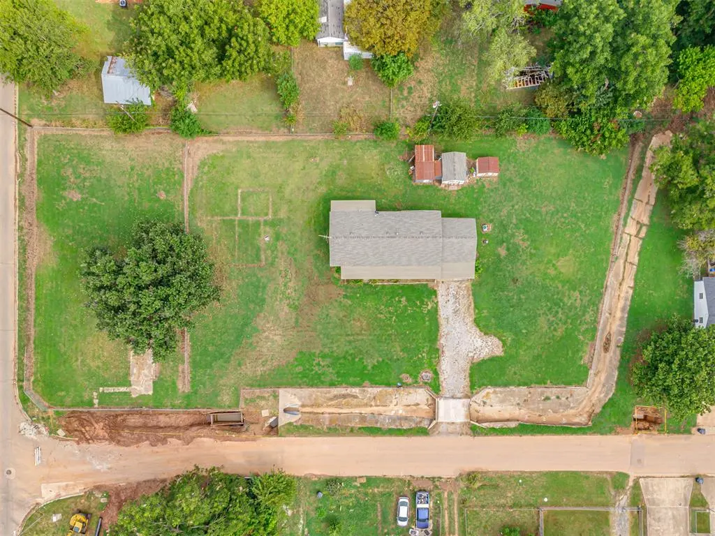 Photo 12 — 1214 E Edwards Street, Shawnee, OK 74801