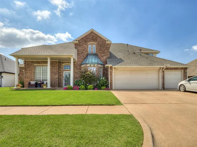 Front exterior — 9200 SW 21st Street, Oklahoma City, OK 73128