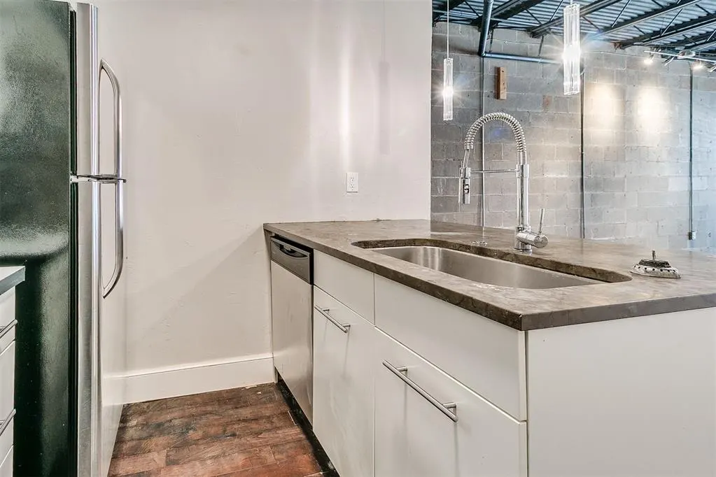 Photo 9 — 915 NW 7th Street 105, Oklahoma City, OK 73106