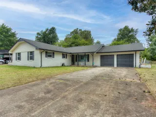 Sold home at 3409 Shadybrook Drive