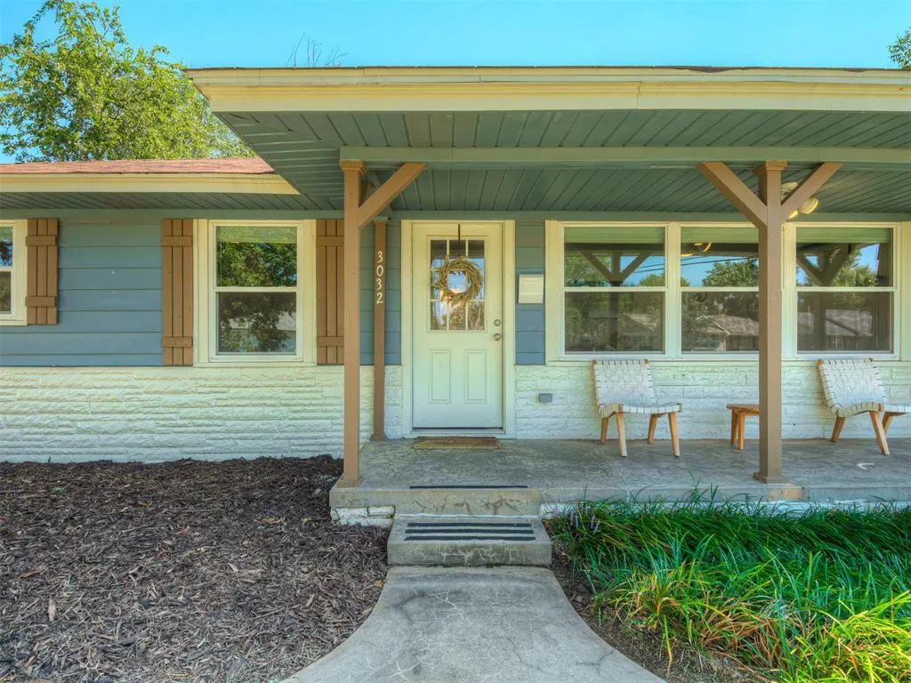 Photo 2 — 3032 Somerset Place, Oklahoma City, OK 73116