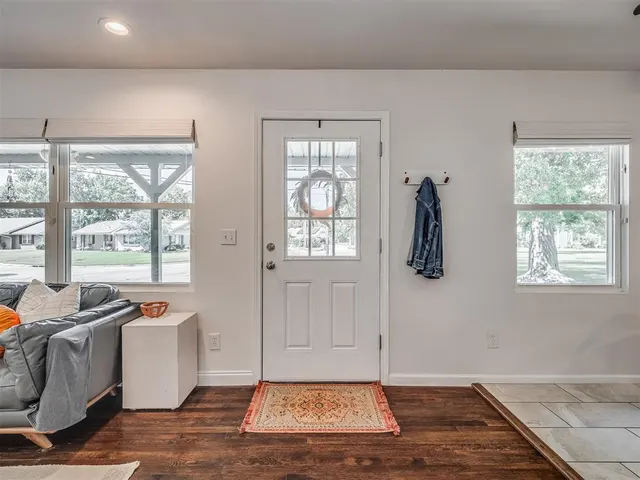 Photo 5 — 3032 Somerset Place, Oklahoma City, OK 73116