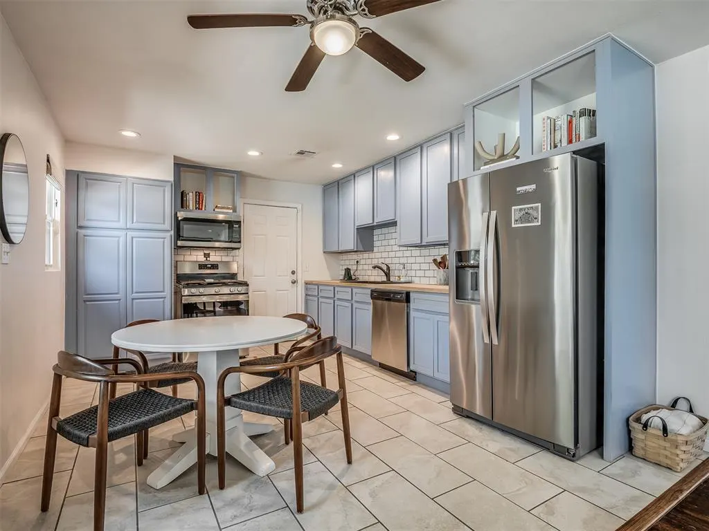 Photo 11 — 3032 Somerset Place, Oklahoma City, OK 73116