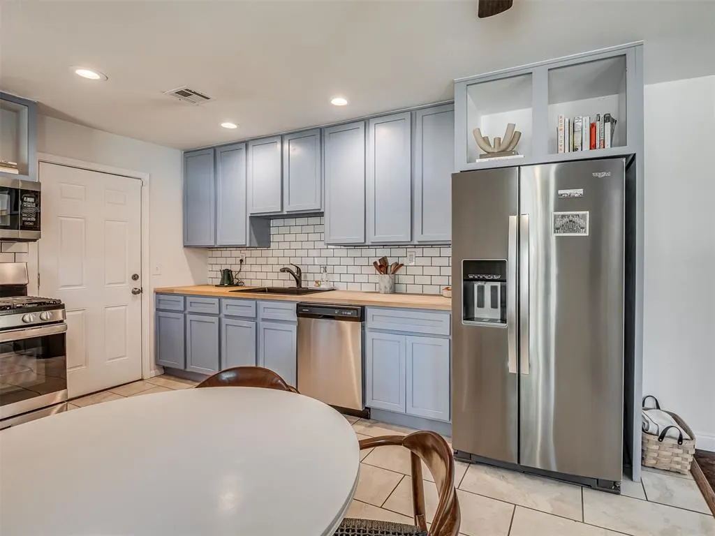 Photo 15 — 3032 Somerset Place, Oklahoma City, OK 73116