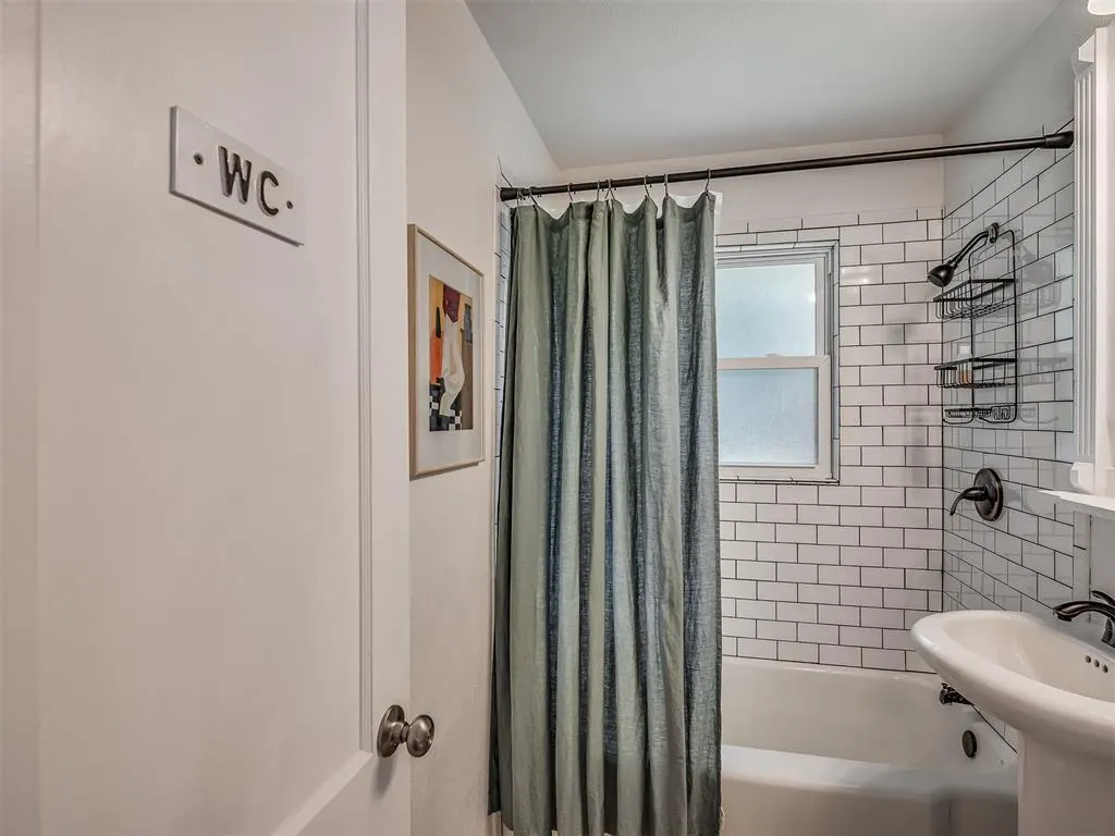 Photo 33 — 3032 Somerset Place, Oklahoma City, OK 73116