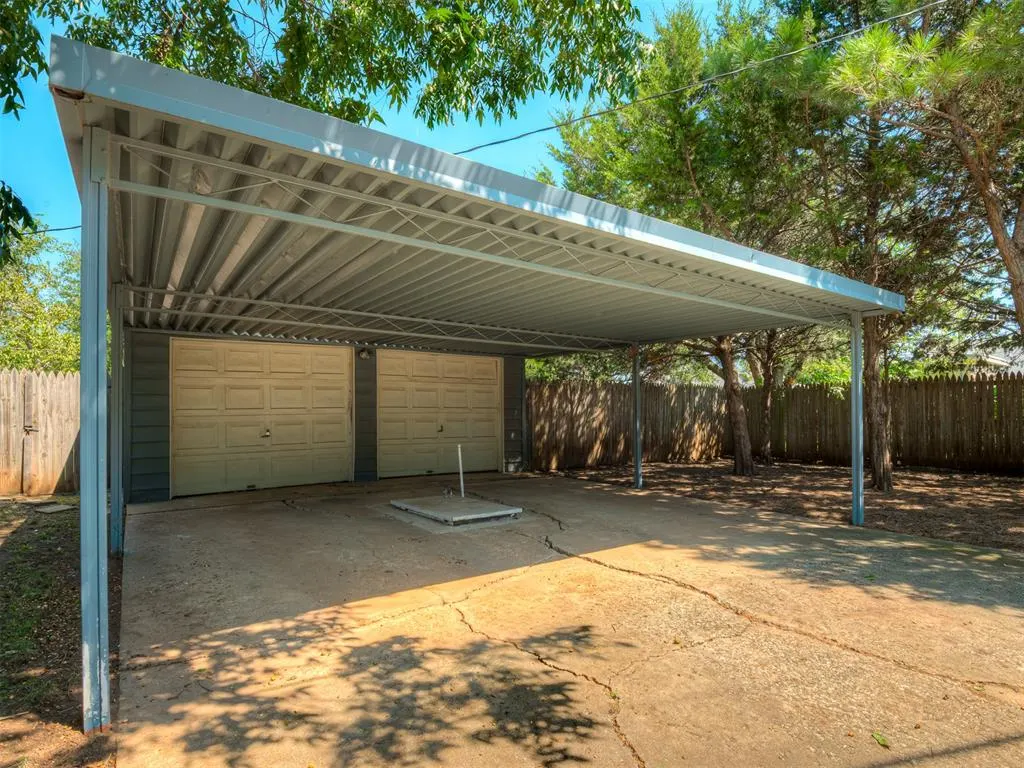 Photo 42 — 3032 Somerset Place, Oklahoma City, OK 73116