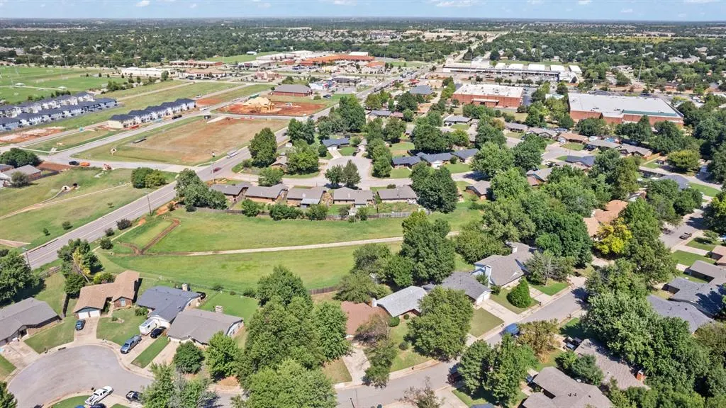 Photo 41 — 745 Red Oak Terrace, Edmond, OK 73003