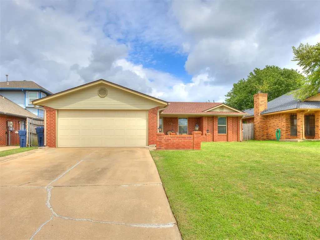 Photo 2 — 3133 SW 93rd Street, Oklahoma City, OK 73159