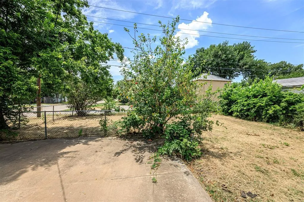 Photo 7 — 1602 NW Columbia Avenue, Lawton, OK 73507