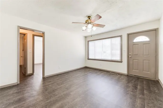 Photo 6 — 6621 NW 25 Street, Bethany, OK 73008