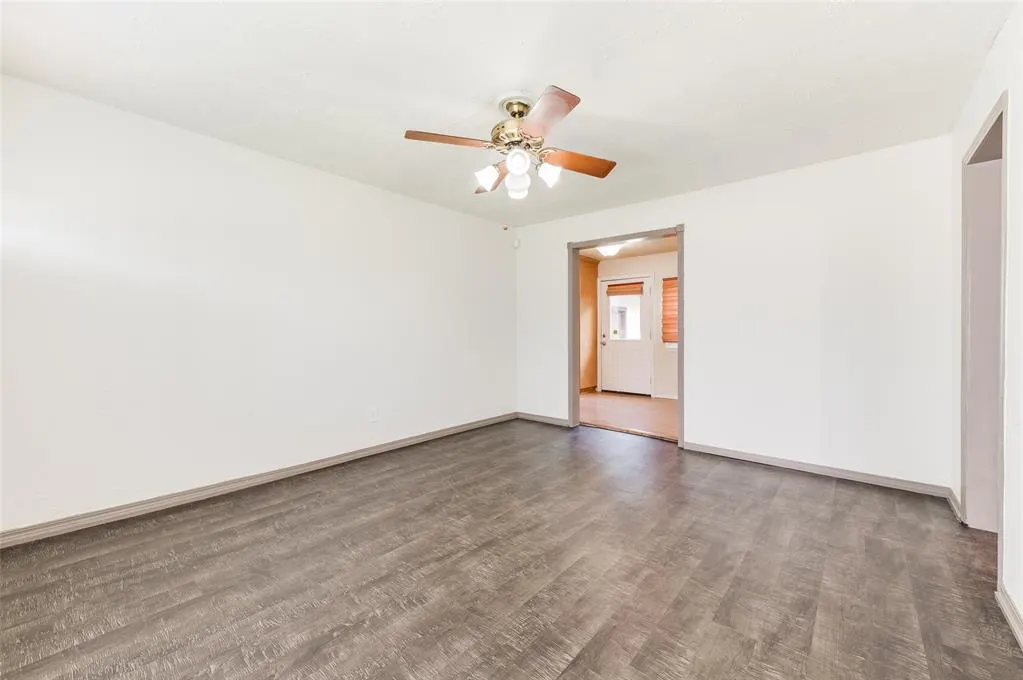 Photo 8 — 6621 NW 25 Street, Bethany, OK 73008