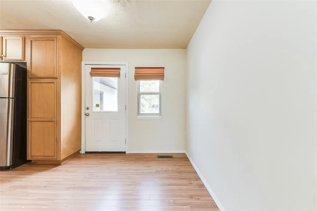 Photo 9 — 6621 NW 25 Street, Bethany, OK 73008