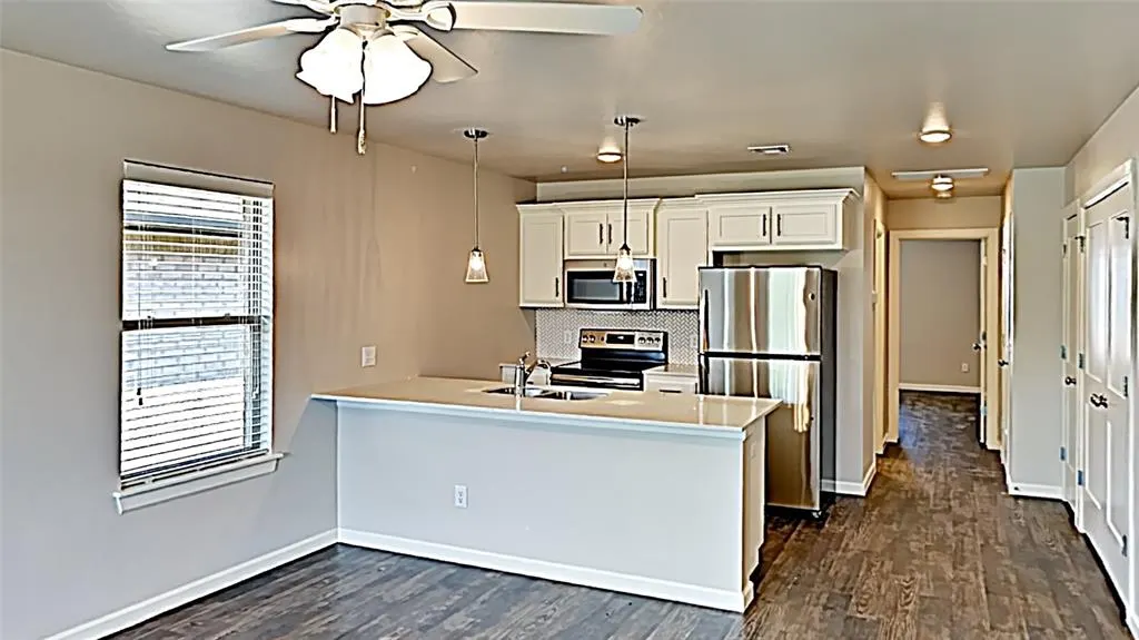 Photo 4 — 11523 Keystone Circle, Oklahoma City, OK 73114