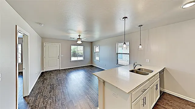 Photo 6 — 11523 Keystone Circle, Oklahoma City, OK 73114