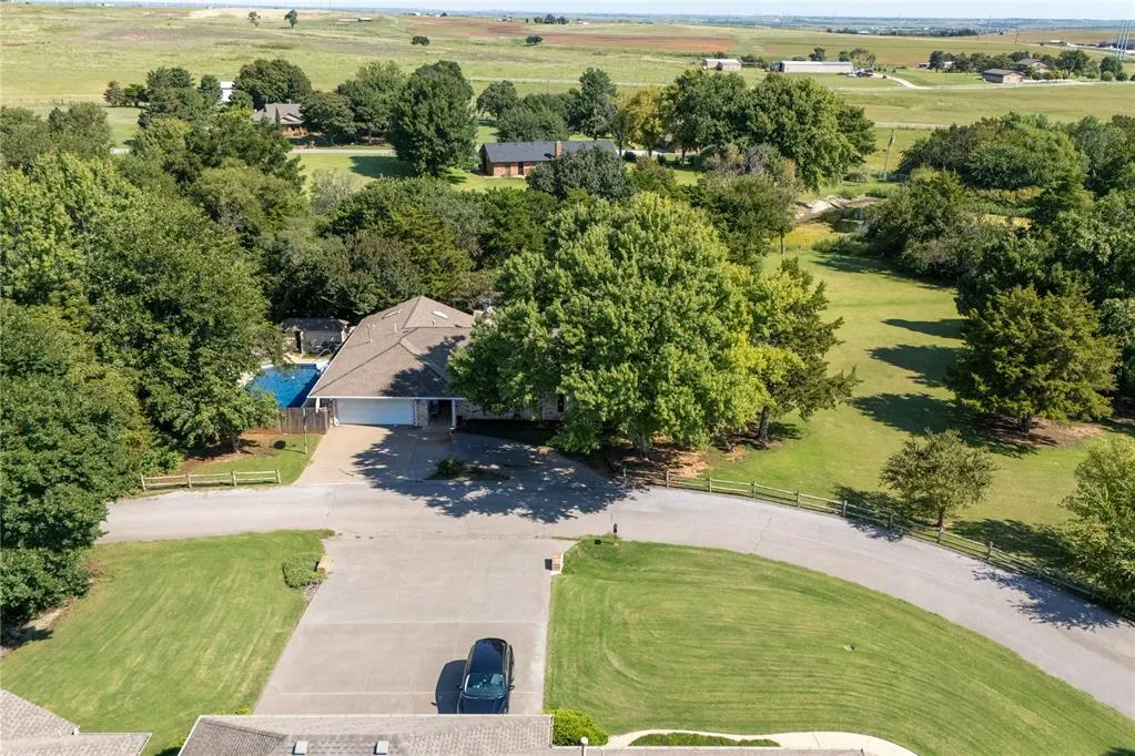 Photo 5 — 10088 N 2396 Road, Weatherford, OK 73096