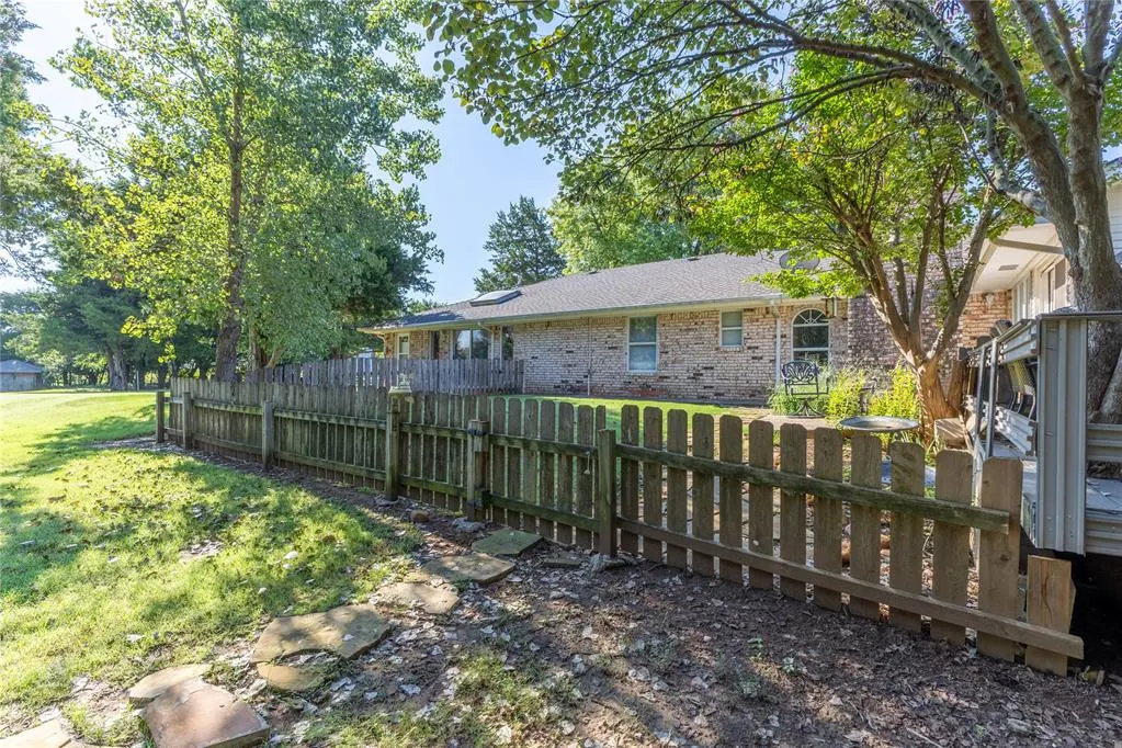 Photo 11 — 10088 N 2396 Road, Weatherford, OK 73096