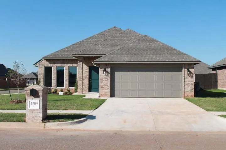 Front exterior — 4209 NW 152nd Street, Edmond, OK 73013