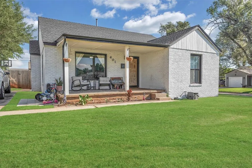 Front exterior — 401 McArthur Boulevard, Elk City, OK 73644