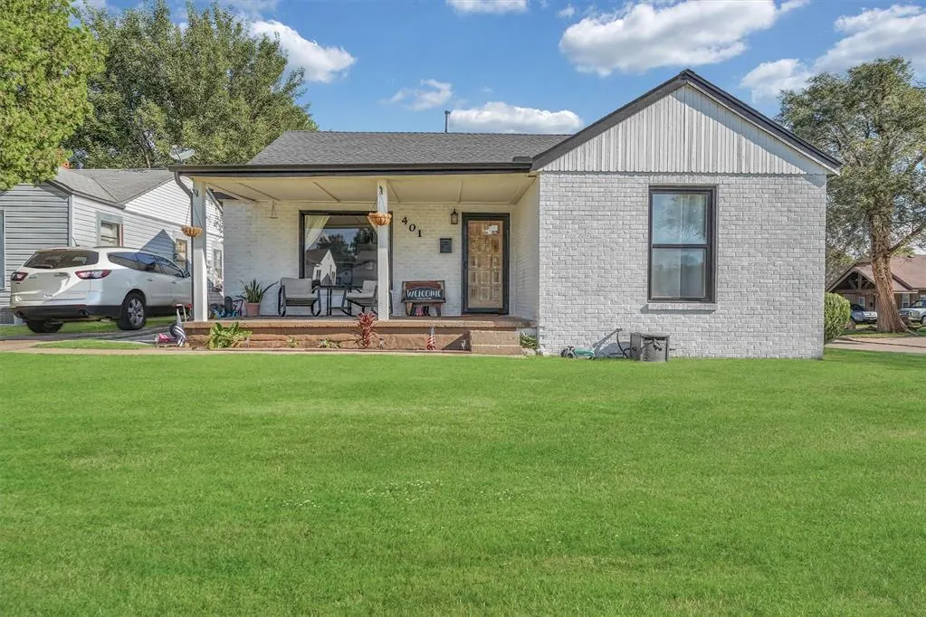 Photo 2 — 401 McArthur Boulevard, Elk City, OK 73644