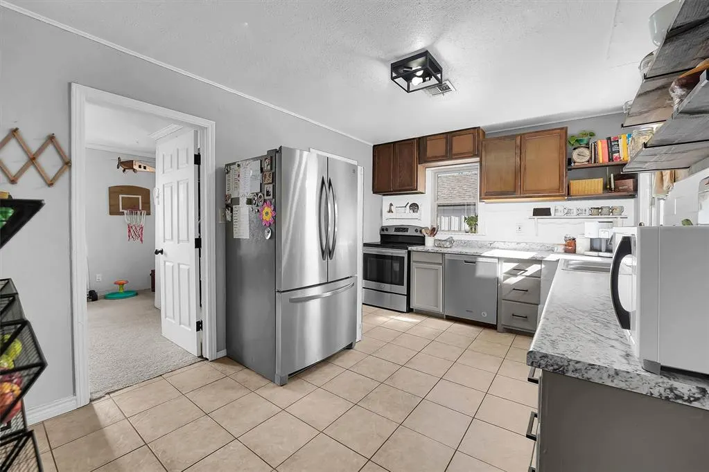 Photo 8 — 401 McArthur Boulevard, Elk City, OK 73644
