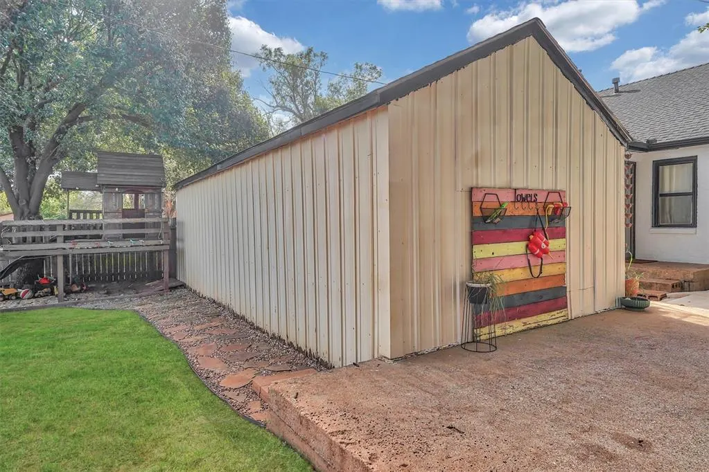 Photo 21 — 401 McArthur Boulevard, Elk City, OK 73644