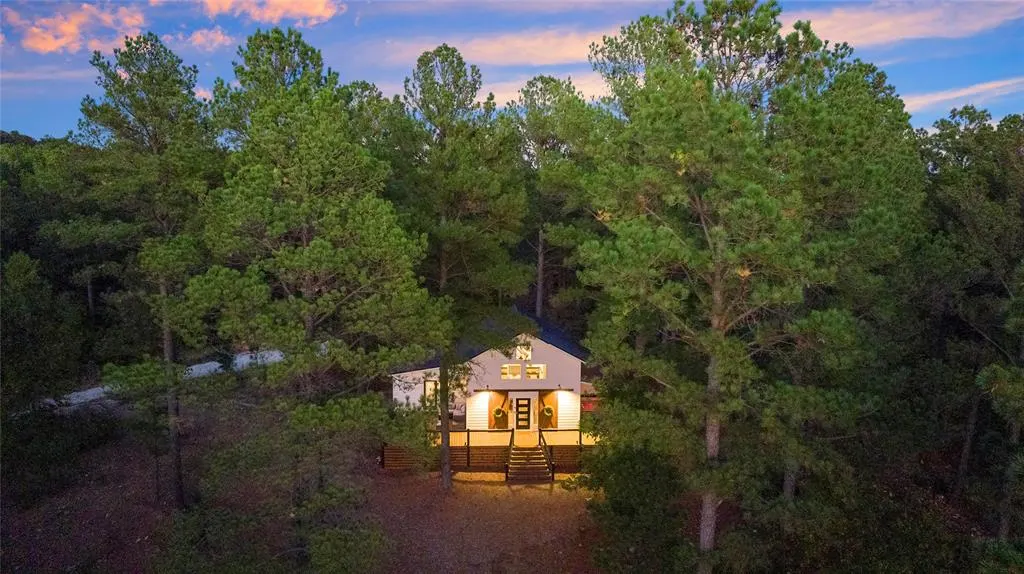 Front exterior — 1010 W Eagle Mountain Trail, Broken Bow, OK 74728