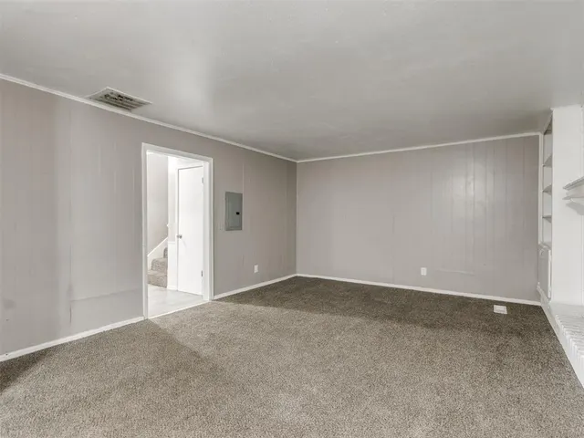 Photo 4 — 6814 Lancer Lane, Oklahoma City, OK 73132