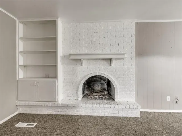 Photo 7 — 6814 Lancer Lane, Oklahoma City, OK 73132