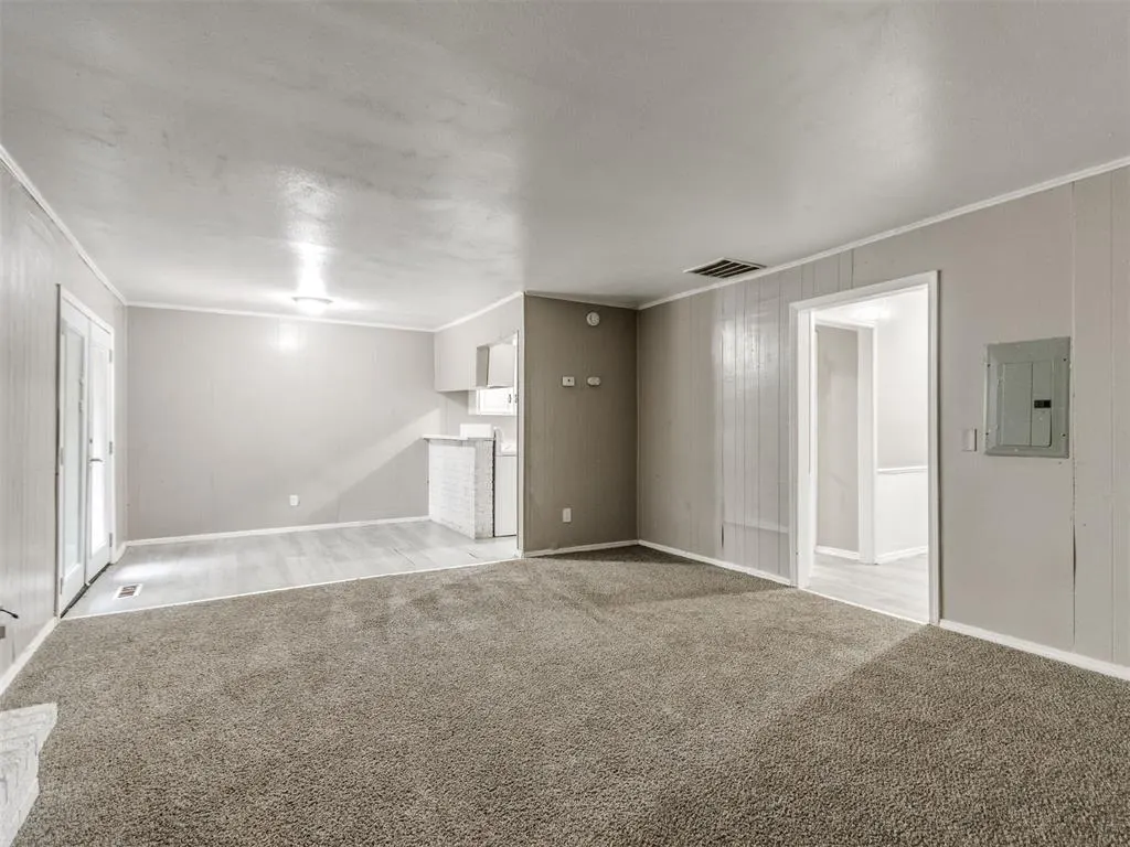 Photo 9 — 6814 Lancer Lane, Oklahoma City, OK 73132