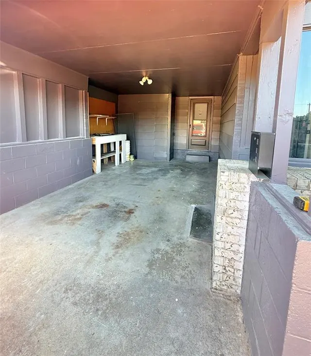 Photo 2 — 1020 E Walnut Street, Altus, OK 73521