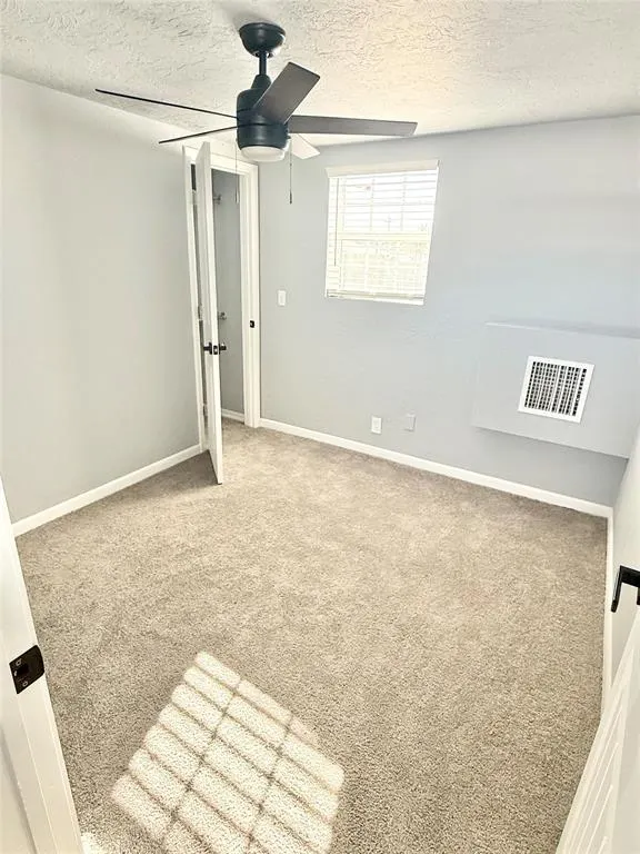 Photo 14 — 1020 E Walnut Street, Altus, OK 73521