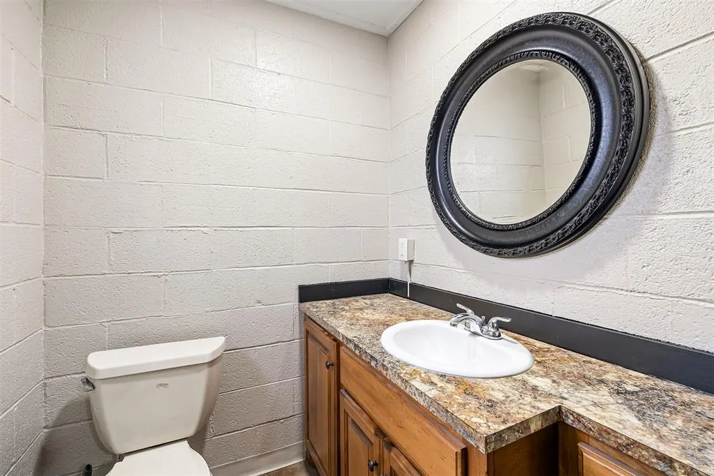 Photo 12 — 1401 S Choctaw Avenue, El Reno, OK 73036