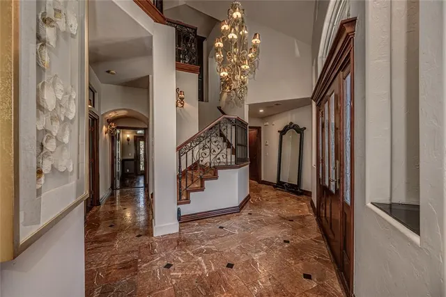 Photo 7 — 300 Heritage Green Road, Edmond, OK 73003