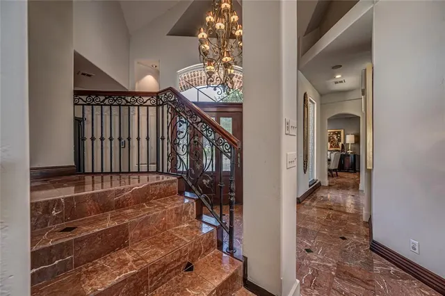 Photo 8 — 300 Heritage Green Road, Edmond, OK 73003