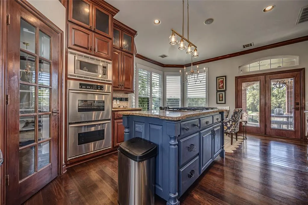 Photo 15 — 300 Heritage Green Road, Edmond, OK 73003