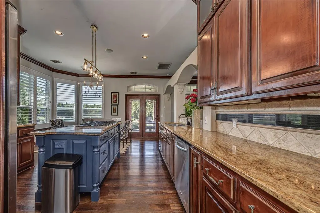 Photo 17 — 300 Heritage Green Road, Edmond, OK 73003