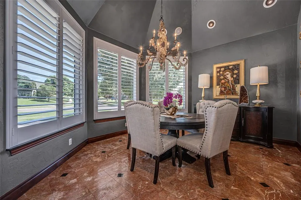 Photo 18 — 300 Heritage Green Road, Edmond, OK 73003