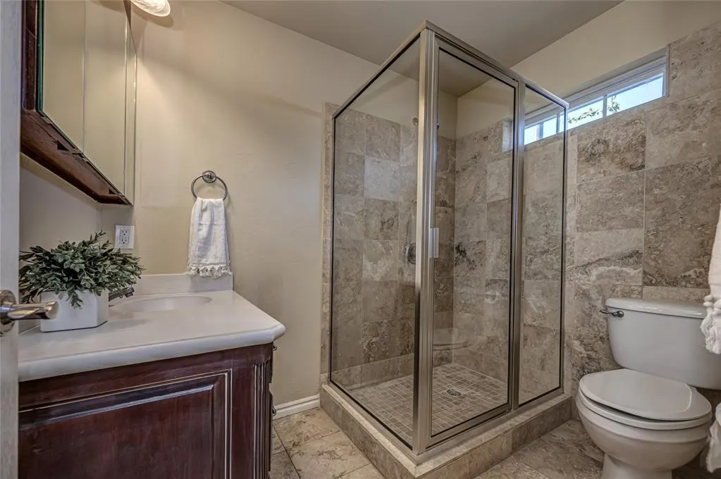 Photo 29 — 300 Heritage Green Road, Edmond, OK 73003