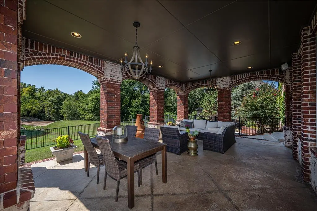 Photo 45 — 300 Heritage Green Road, Edmond, OK 73003