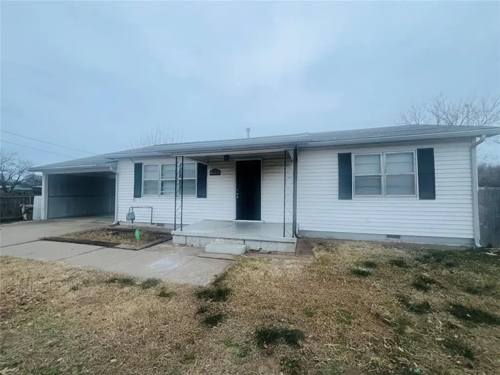 Photo 2 — 414 S Main Street, Lexington, OK 73051