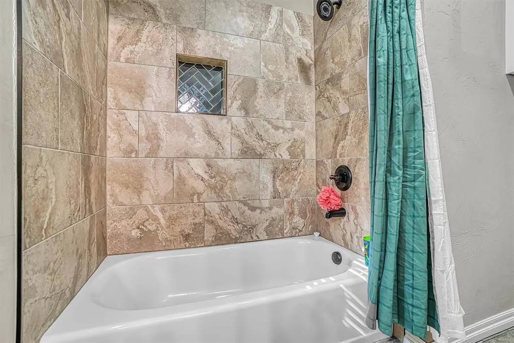 Photo 27 — 2116 Longhorn Trail, Altus, OK 73521
