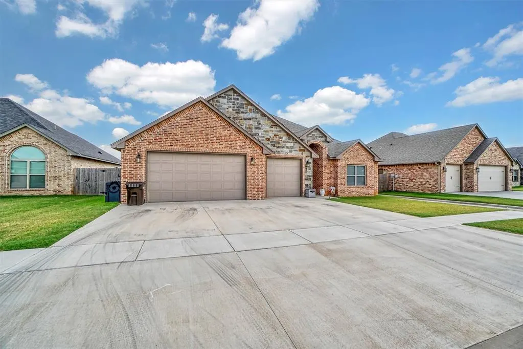 Photo 36 — 2116 Longhorn Trail, Altus, OK 73521